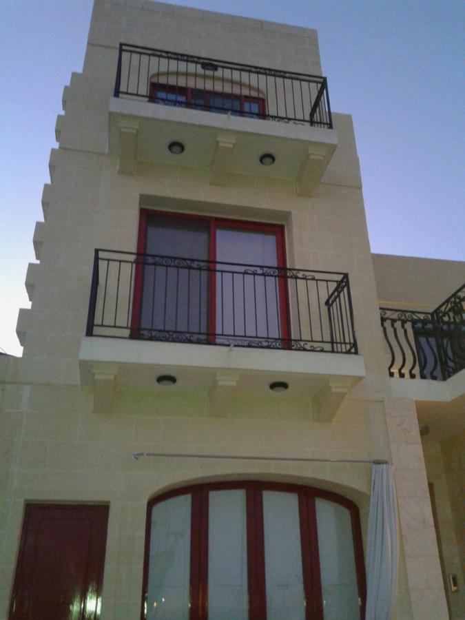 Mgarr Waterfront Cosy Apartment 2 By Ghajnsielem Gozo Екстер'єр фото